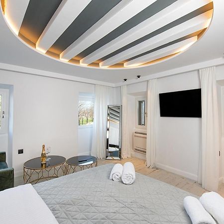 Kantoni Luxury Suites Corfu  Exterior photo