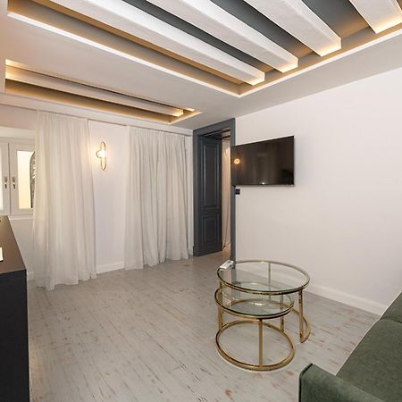 Kantoni Luxury Suites Corfu  Exterior photo